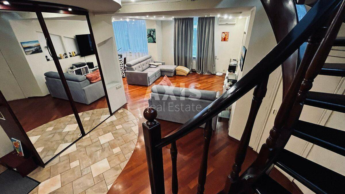 4k apartment vul. Antonovycha 1402
