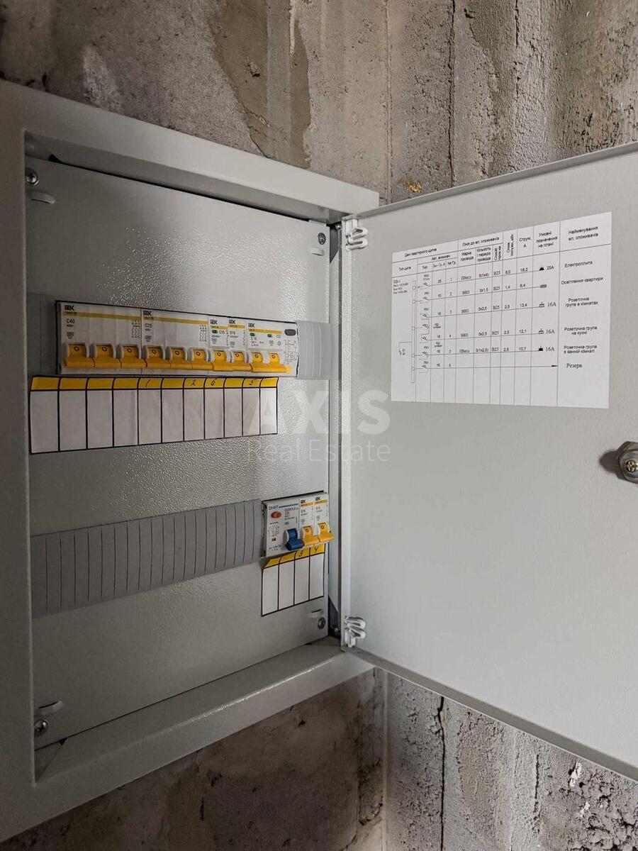 2k apartment vul. Lypkivs'kogo Vasylja Mytropolyta 37Г6145711