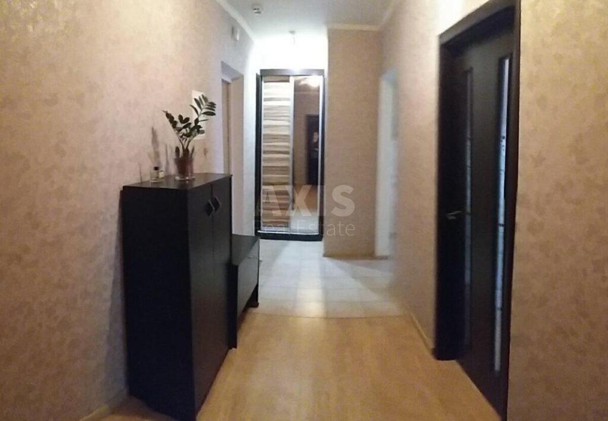 2k apartment vul. Bogatyrs'ka 6А0