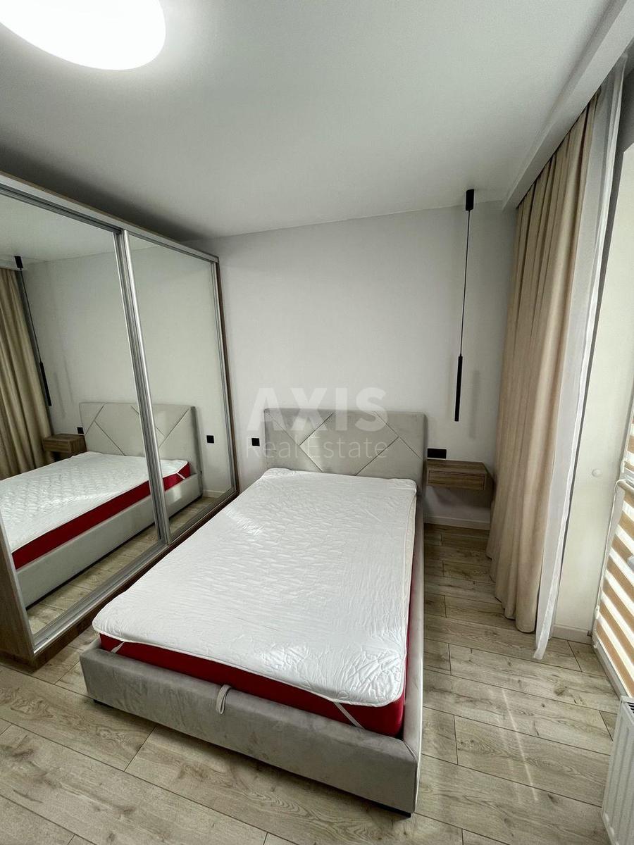 1k apartment vul. Grechka Marshala 10Ж4