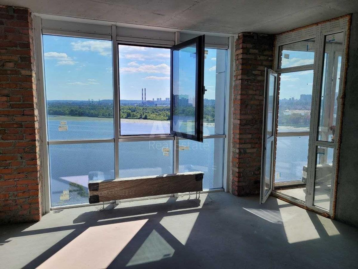 2k apartment nab. Dniprovs'ka 18А