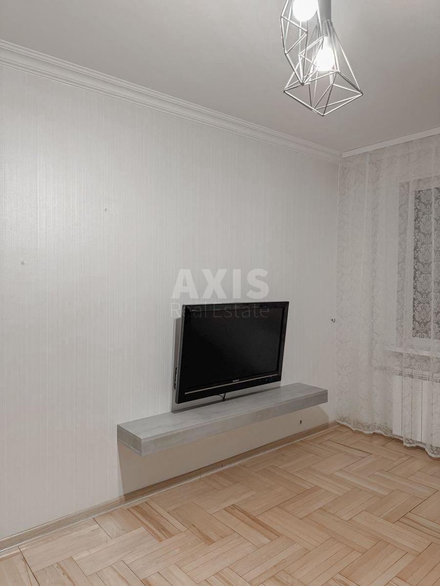 3к квартира пр-т Героев Сталинграда 307