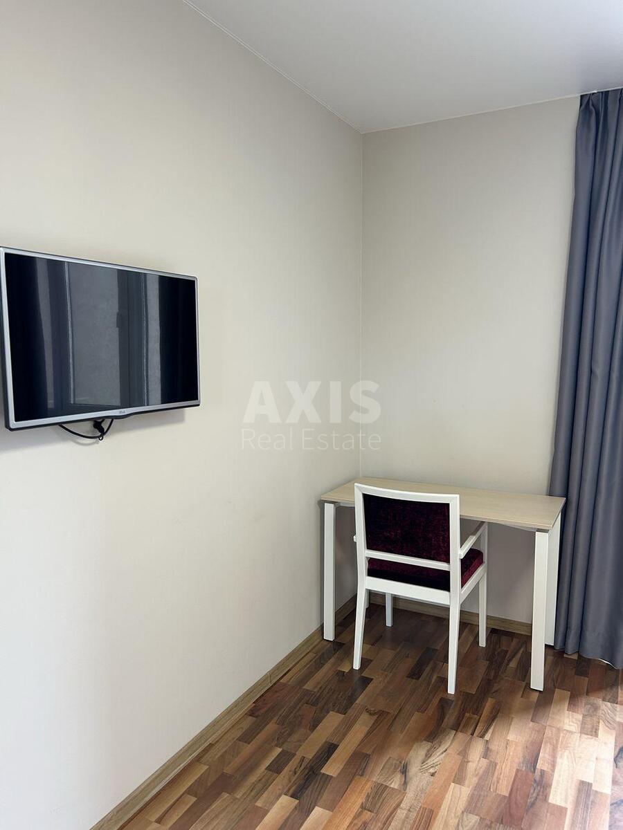 1k apartment vul. Glybochyc'ka 13567157