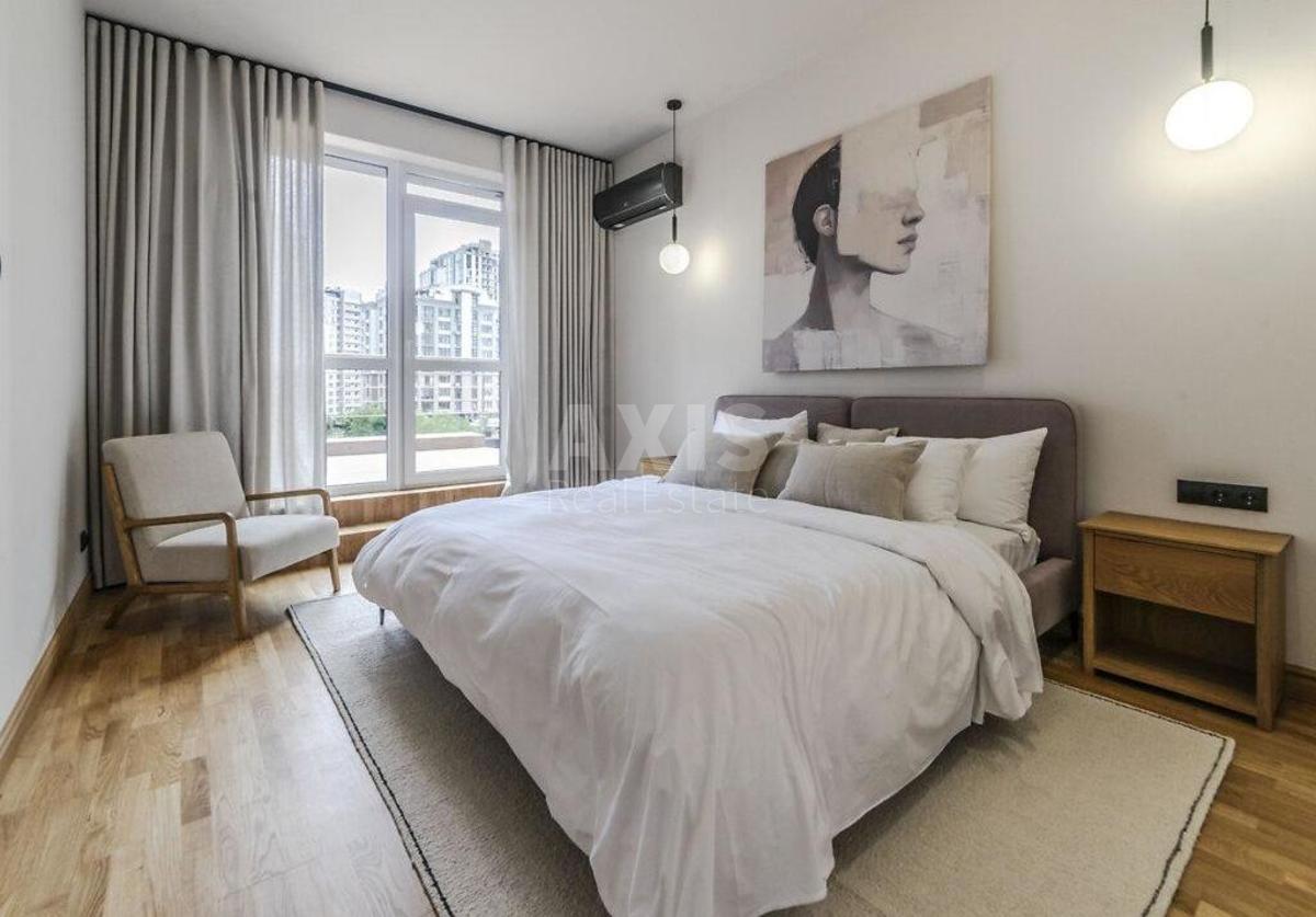 4k apartment vul. Dragomyrova Myhajla 14А0