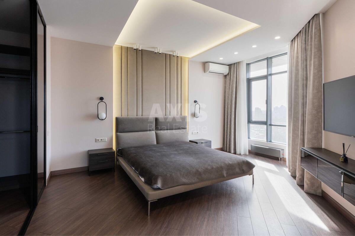 4k apartment vul. Strutyns'kogo Sergija 2612065