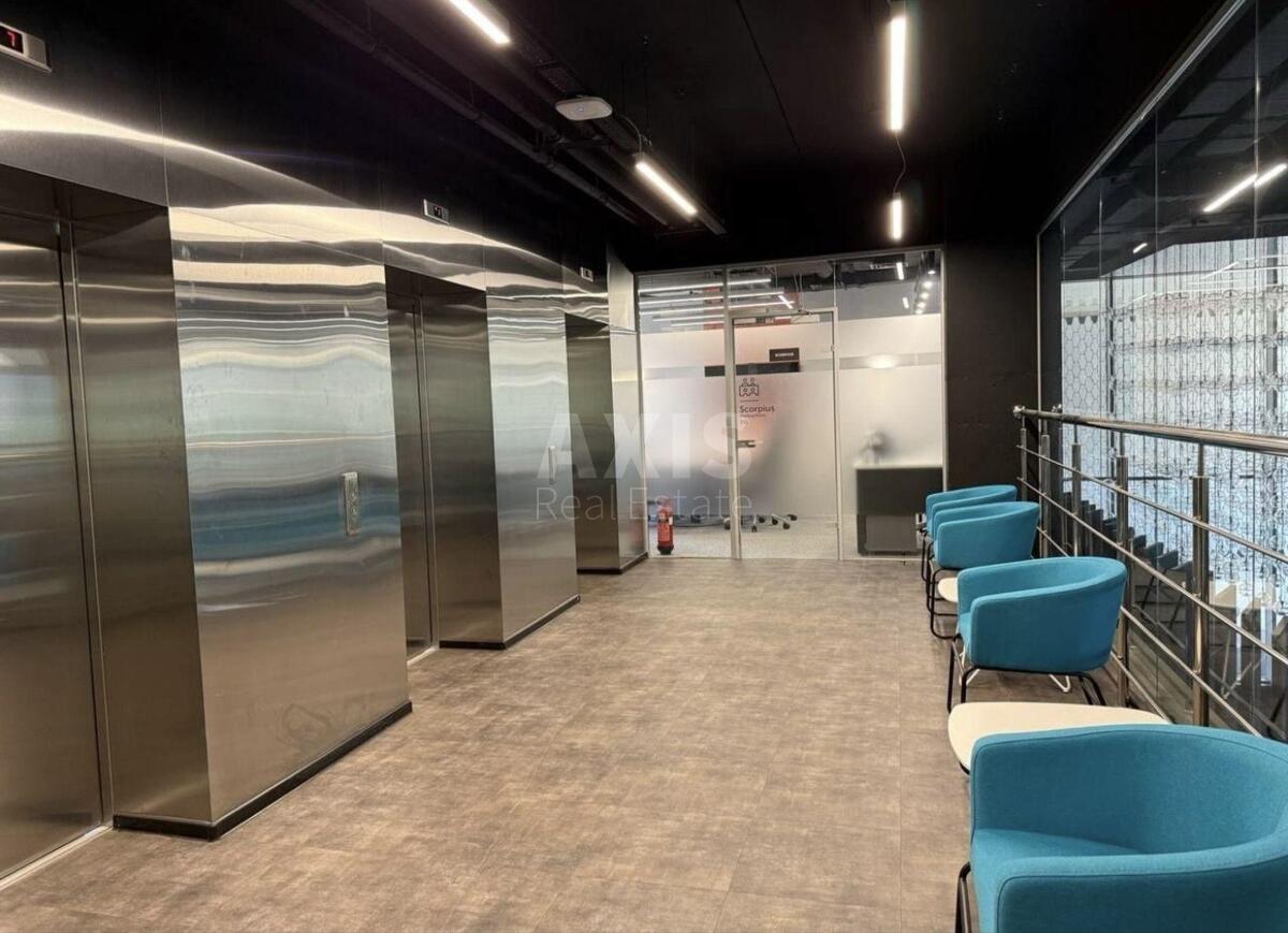 Office vul. Gajdara 58/10, 728m2613621