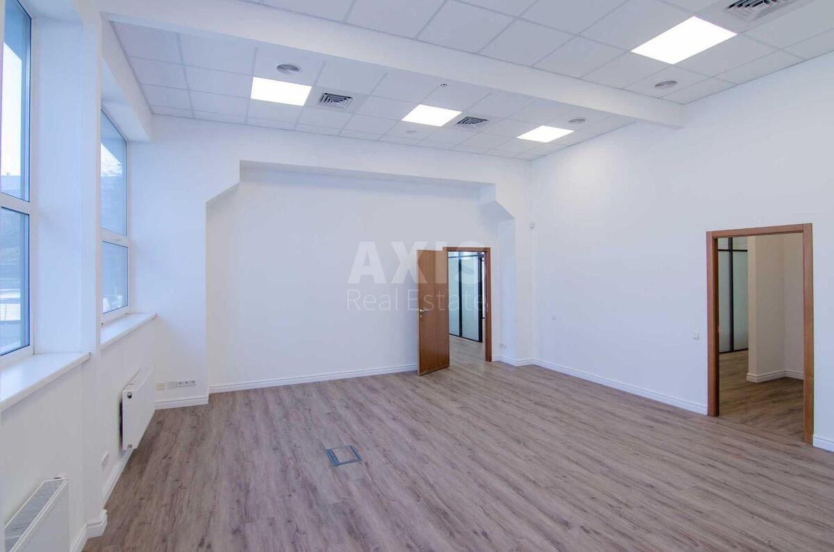 Office prov. Ohtyrs'kyj 7, 588m25