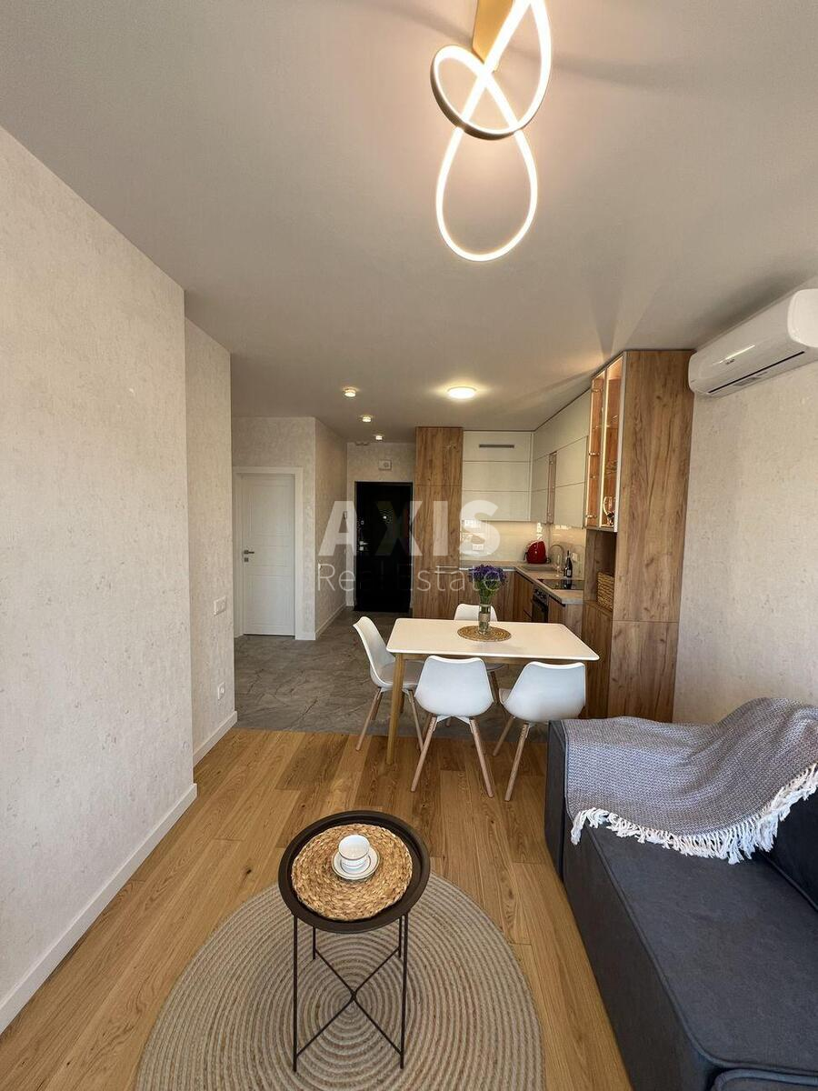 1k apartment vul. Vasyl'kivs'ka 12