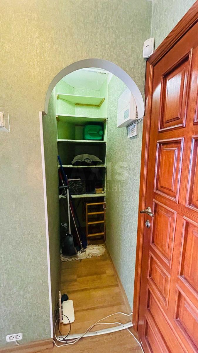1k apartment vul. Zroshuval'na 3Б4