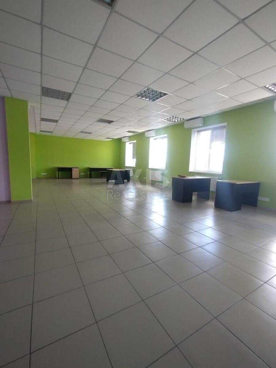 Office pr-t Vidradnyj 95/2А, 295m2567392