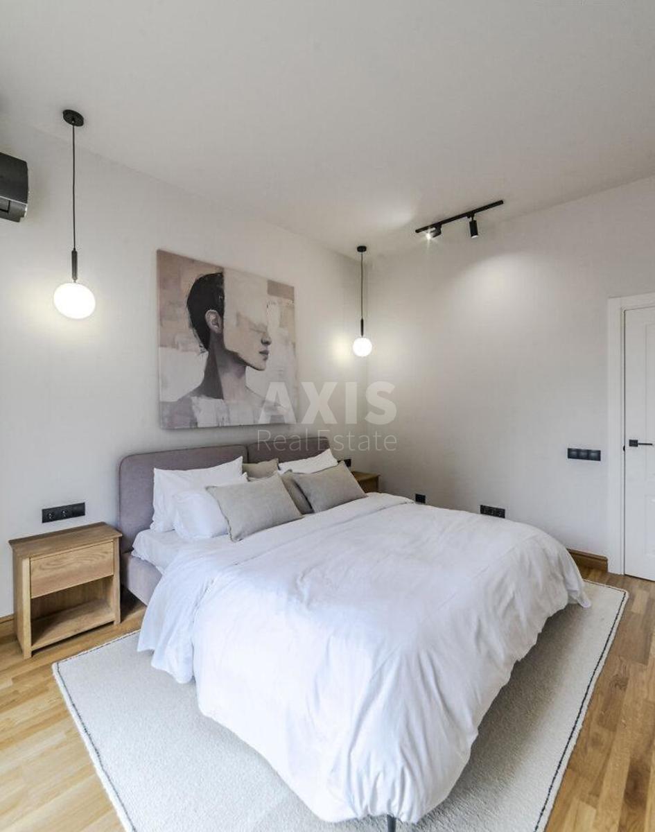 4k apartment vul. Dragomyrova Myhajla 14А1