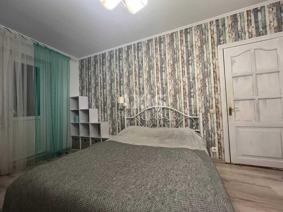 2k apartment vul. Vyshnjakivs'ka 13Б607479