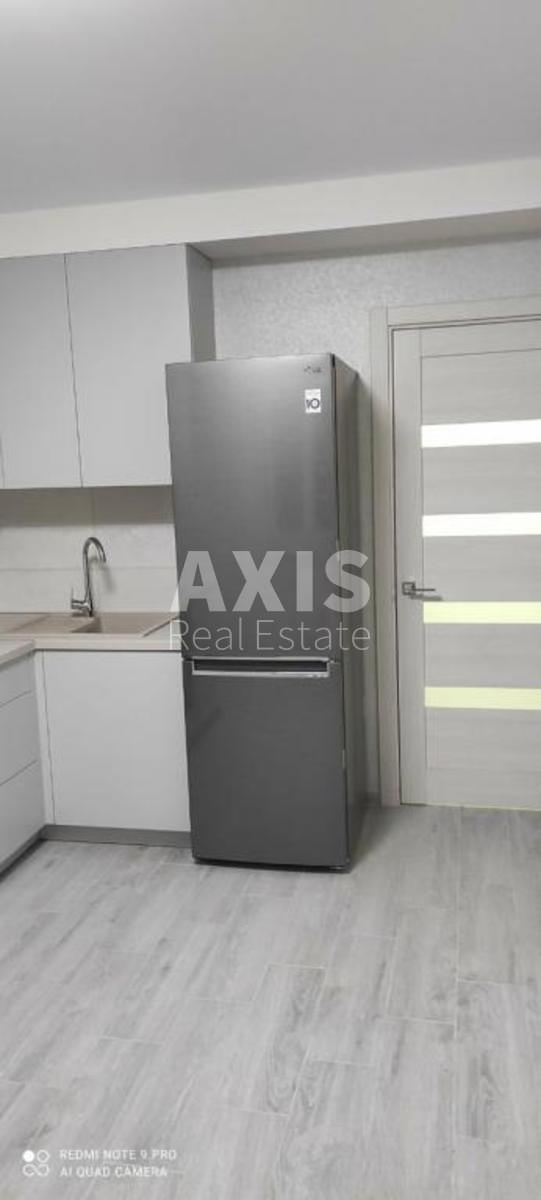 1к квартира ул. Ахматовой Анны 32