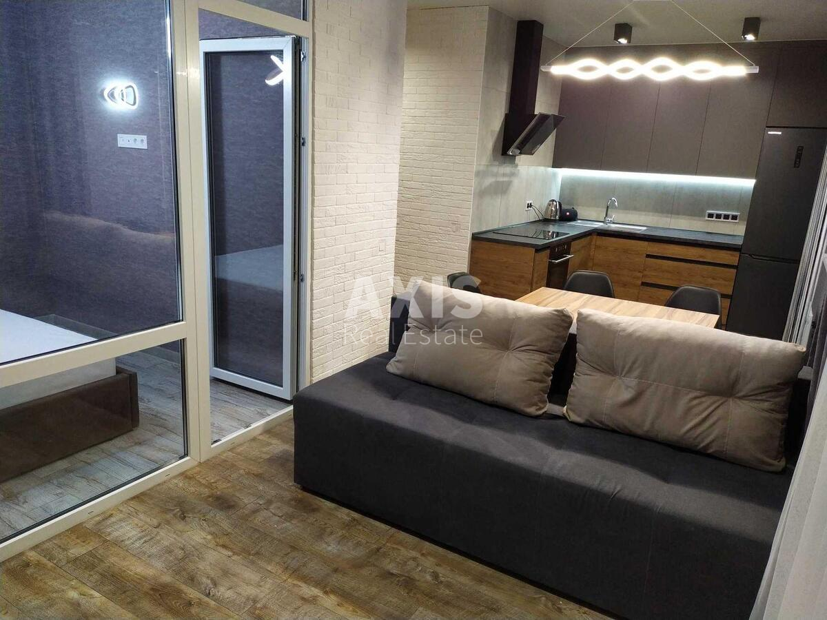 1k apartment vul. Grechka Marshala 10Б481011