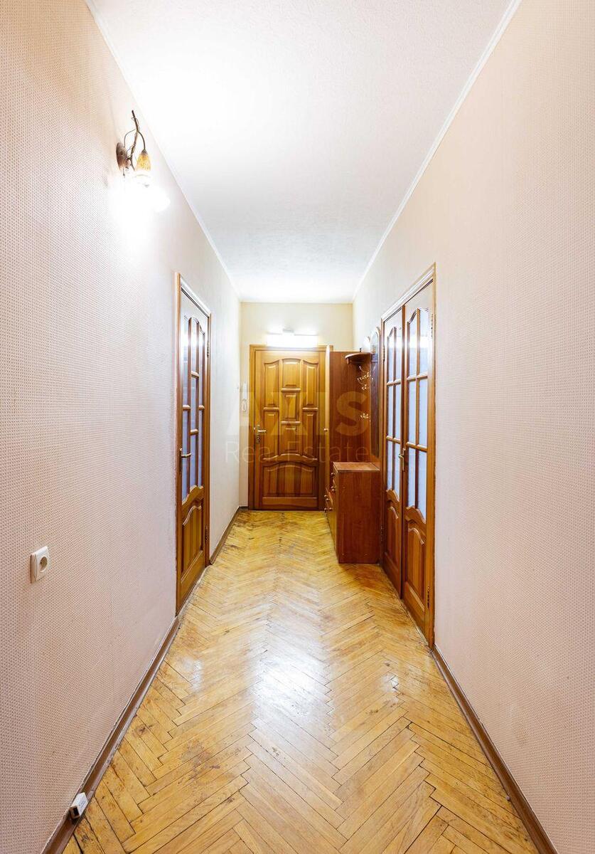 3k apartment vul. Barbjusa Anri 5Б5783312