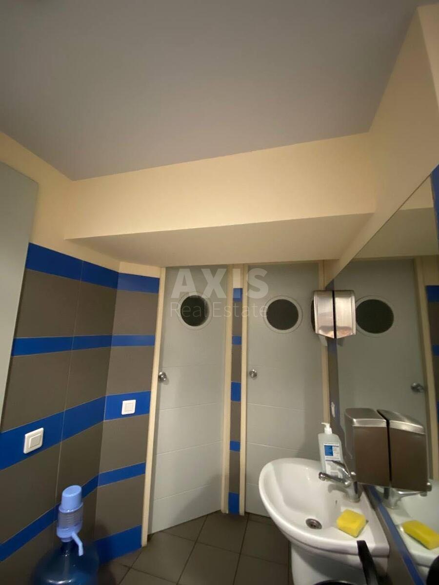 Office vul. Velyka Vasyl'kivs'ka 23, 277m21
