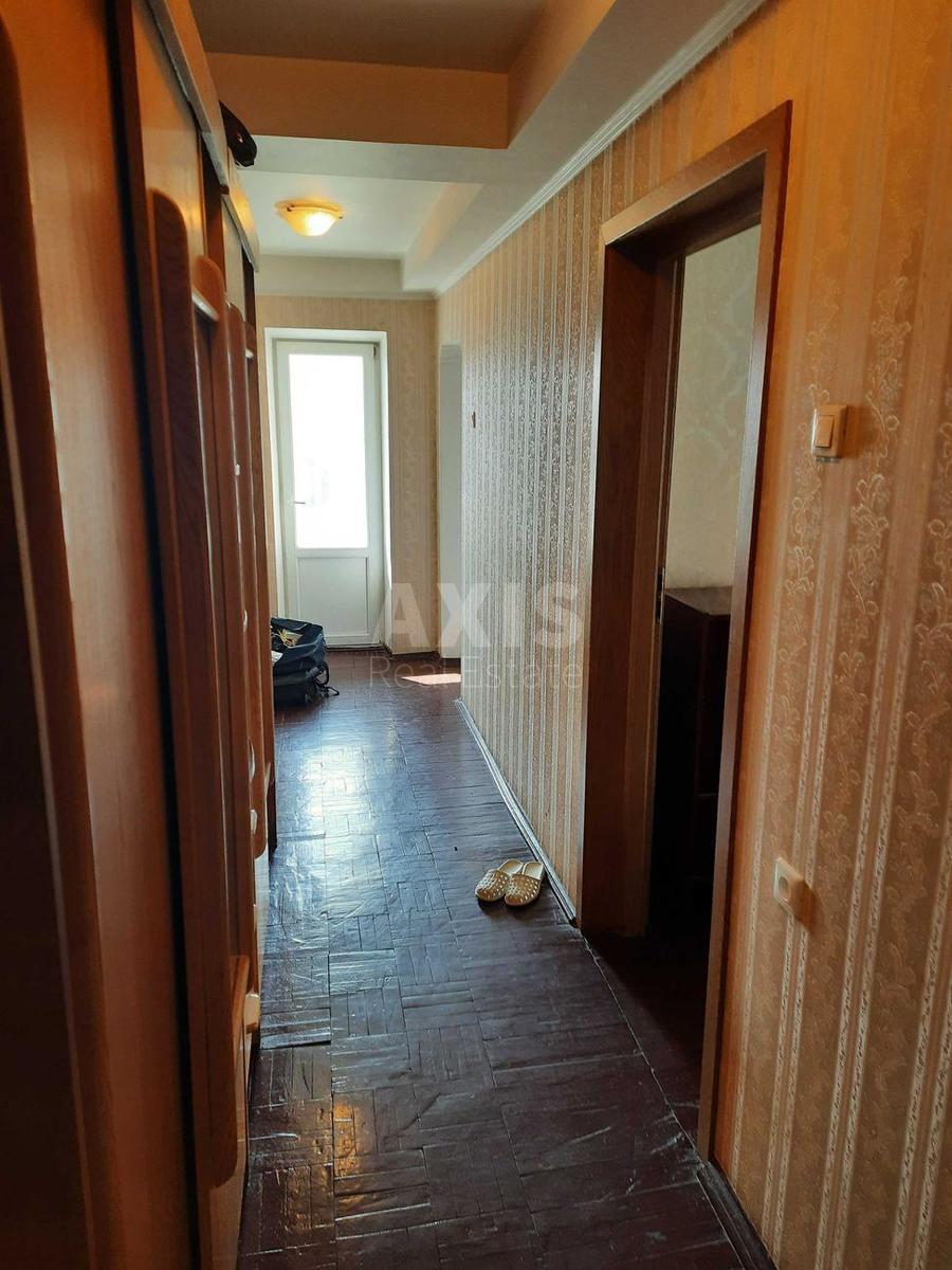 2k apartment vul. Glybochyc'ka 13