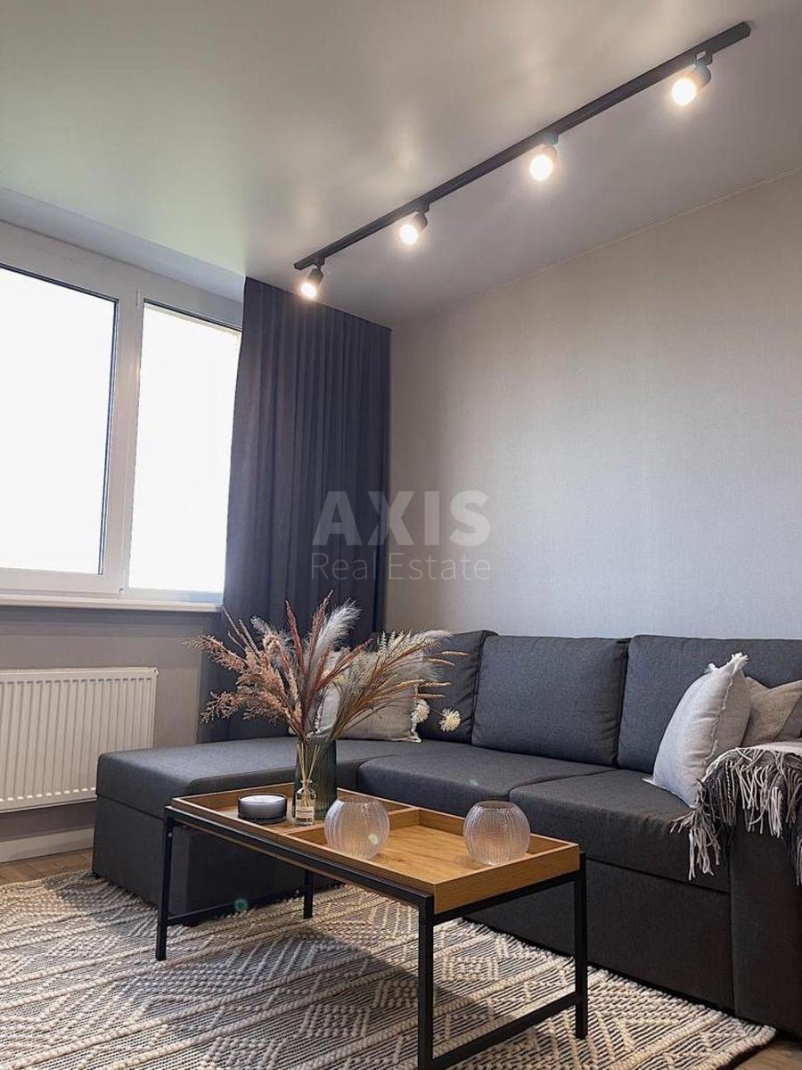 1k apartment vul. Myhajla Maksymovycha 321