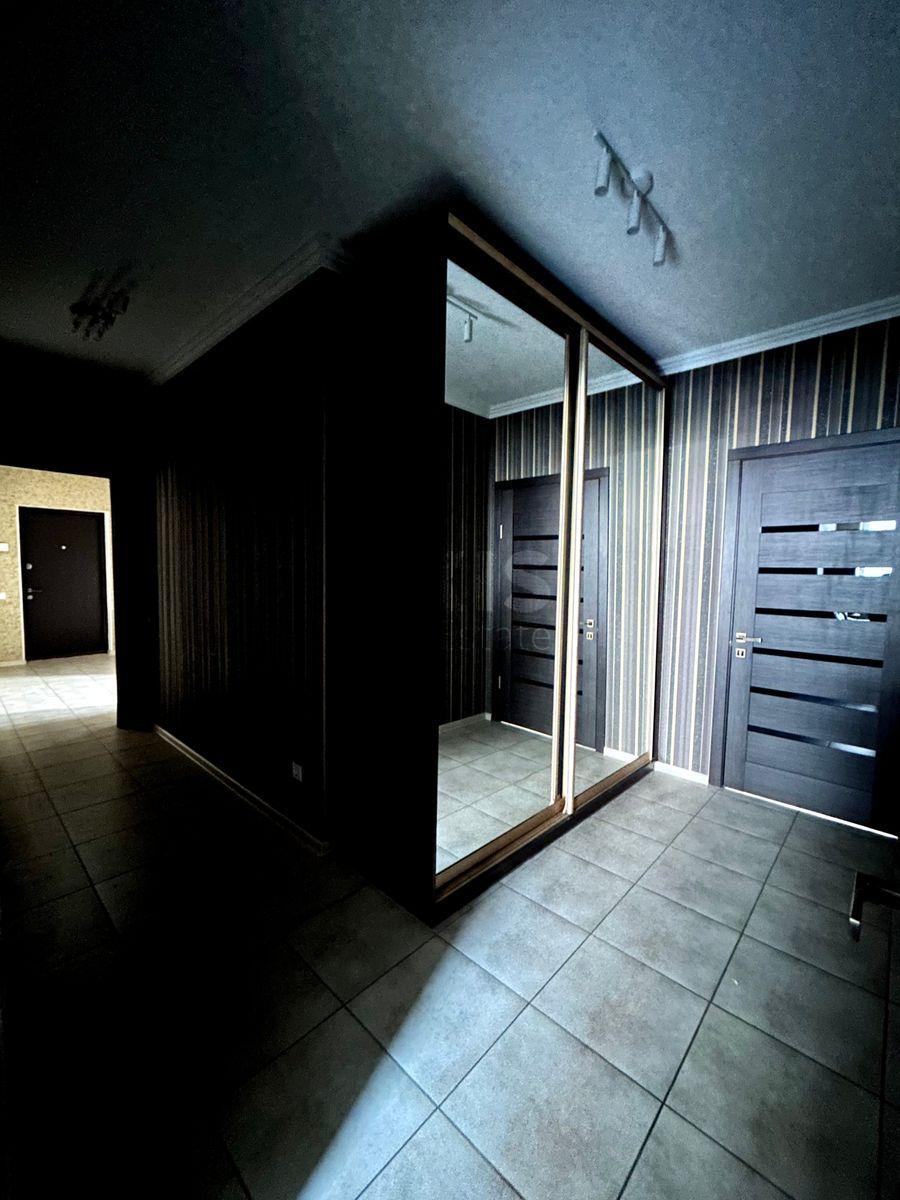 Office vul. Oleny Pchilky 8, 120m25843812