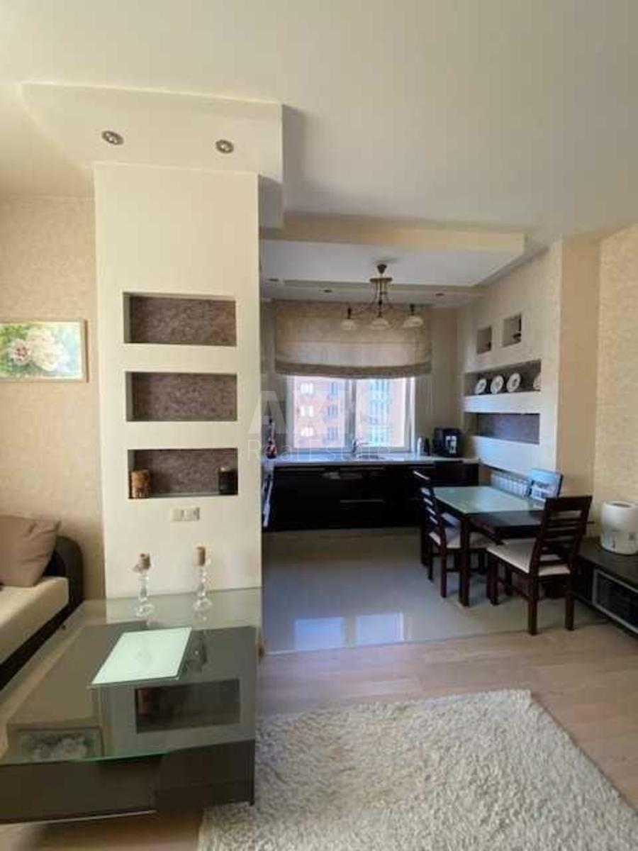 3k apartment pr-t Geroi'v Stalingrada 8А0
