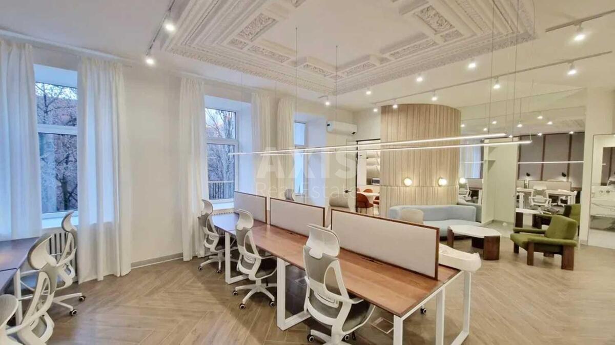 Офіс вул. Бульварно-Кудрявська 51, 125м2