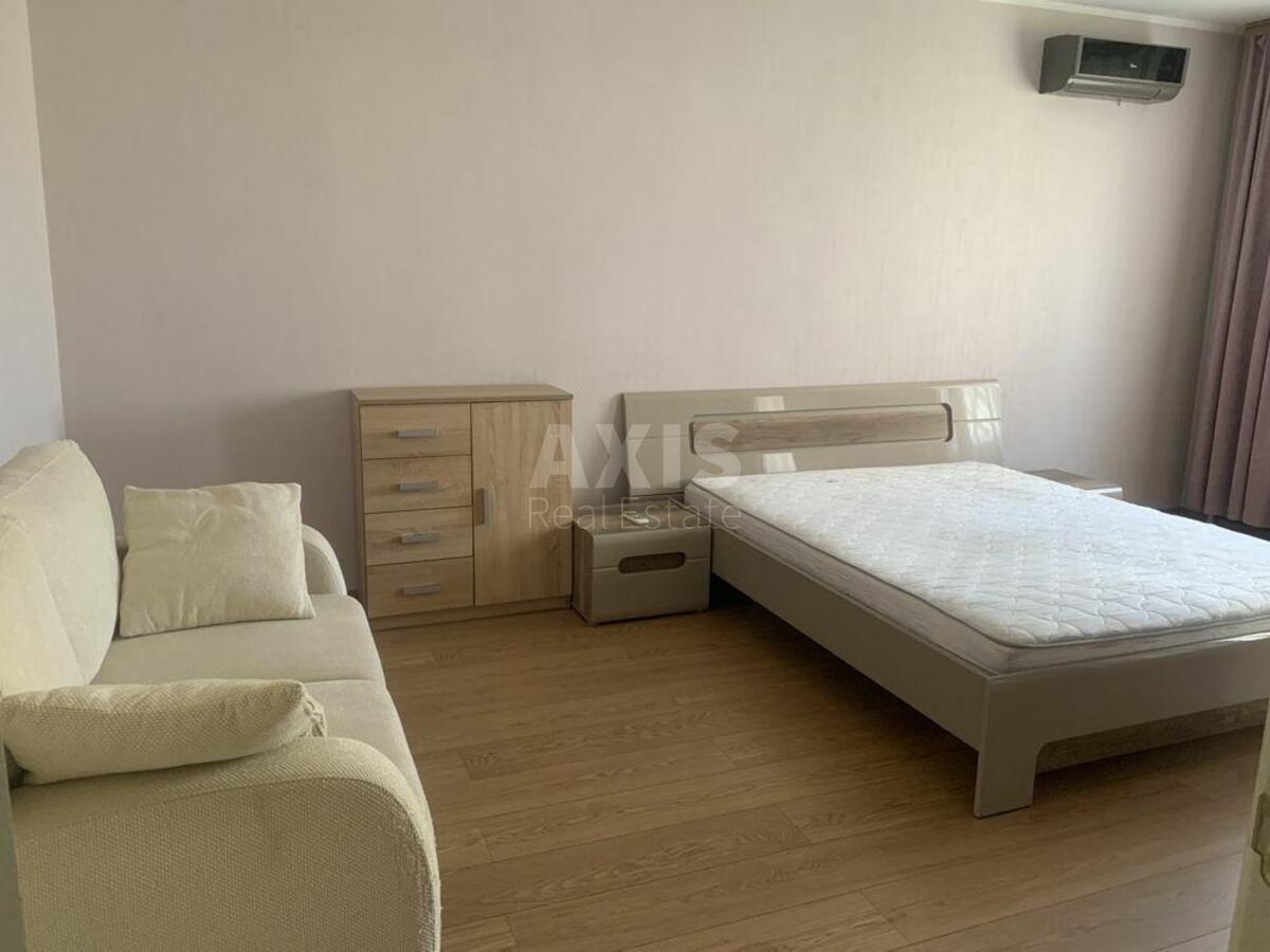 1k apartment vul. Geroi'v Dnipra 752