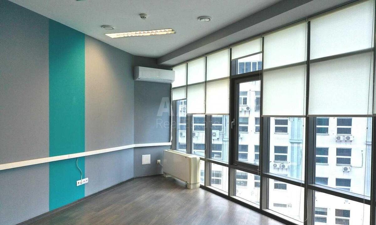 Office vul. Velyka Vasyl'kivs'ka 72, 185m2588543