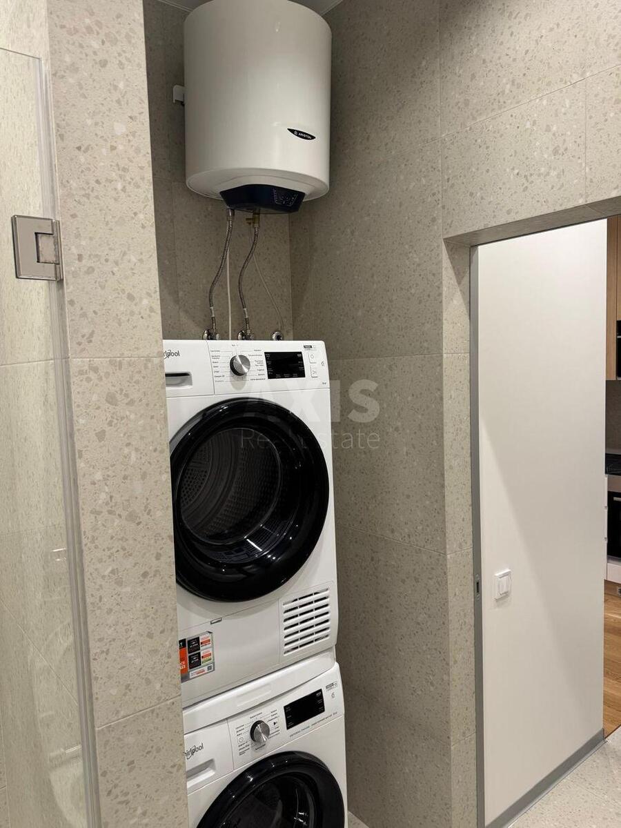 1k apartment vul. Degtjarivs'ka 174
