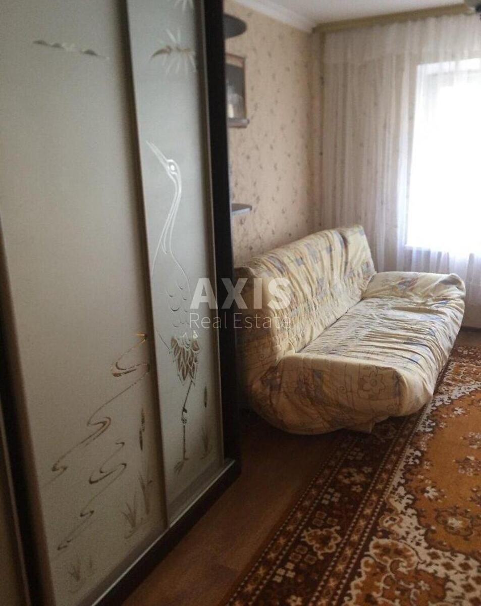 2к квартира ул. Ревуцкого 17518822