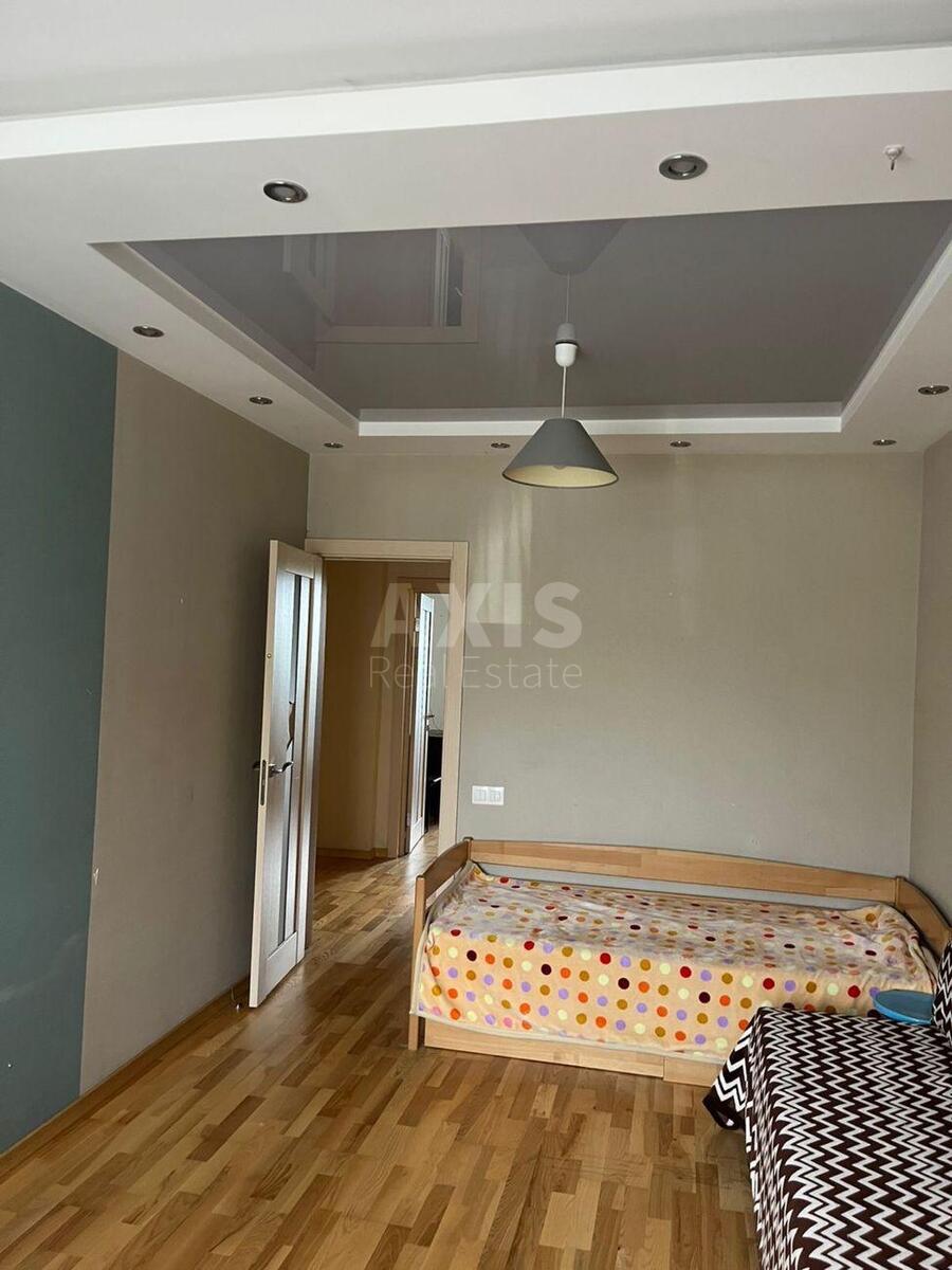 3k apartment vul. Bulahovs'kogo Akademika 5Б7