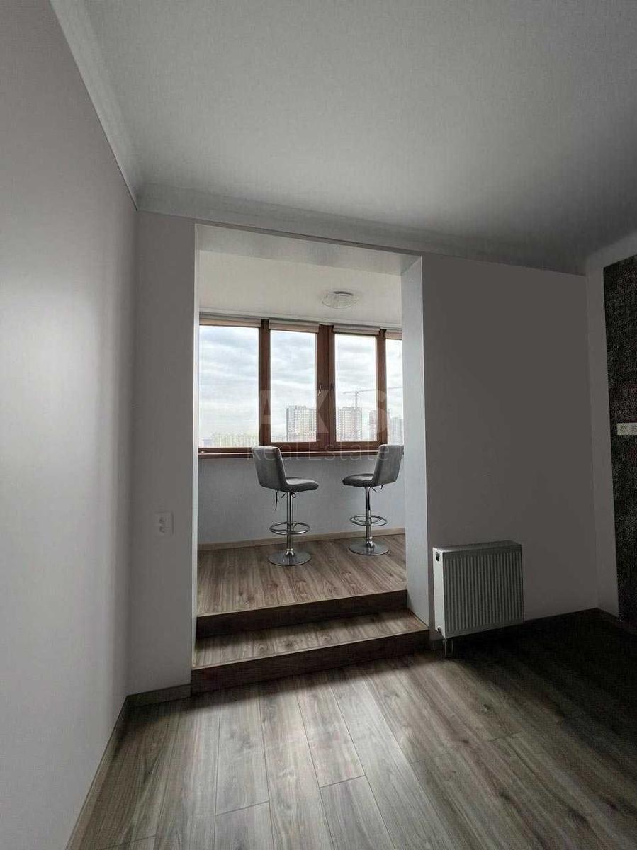 1k apartment vul. Myhajla Maksymovycha 3Г7