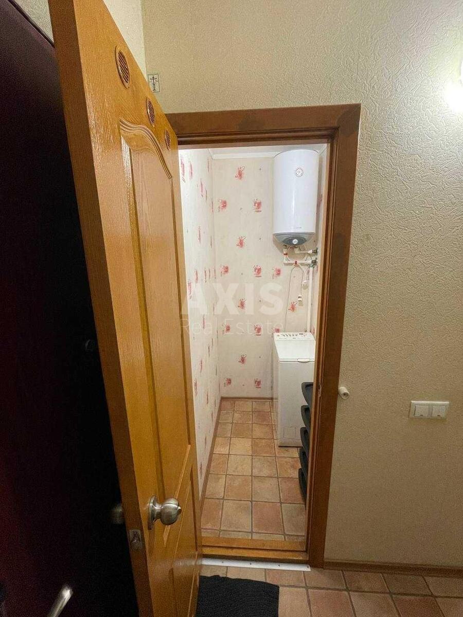 1k apartment vul. Svitlyc'kogo 287