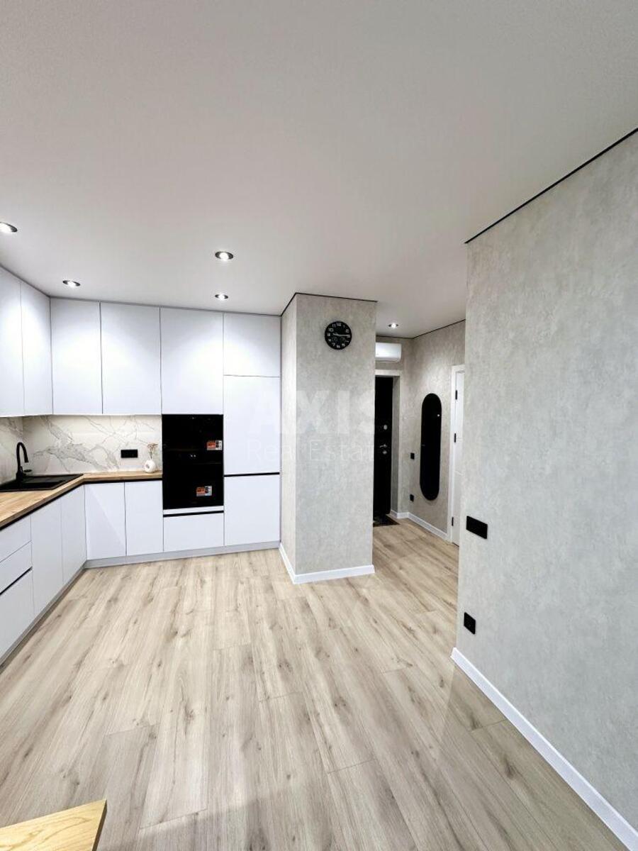 1k apartment vul. Rodyny Kristeriv 20640320