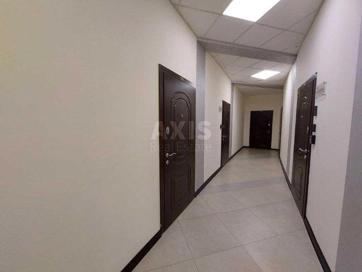 Office vul. Kostjantynivs'ka 75, 55m21