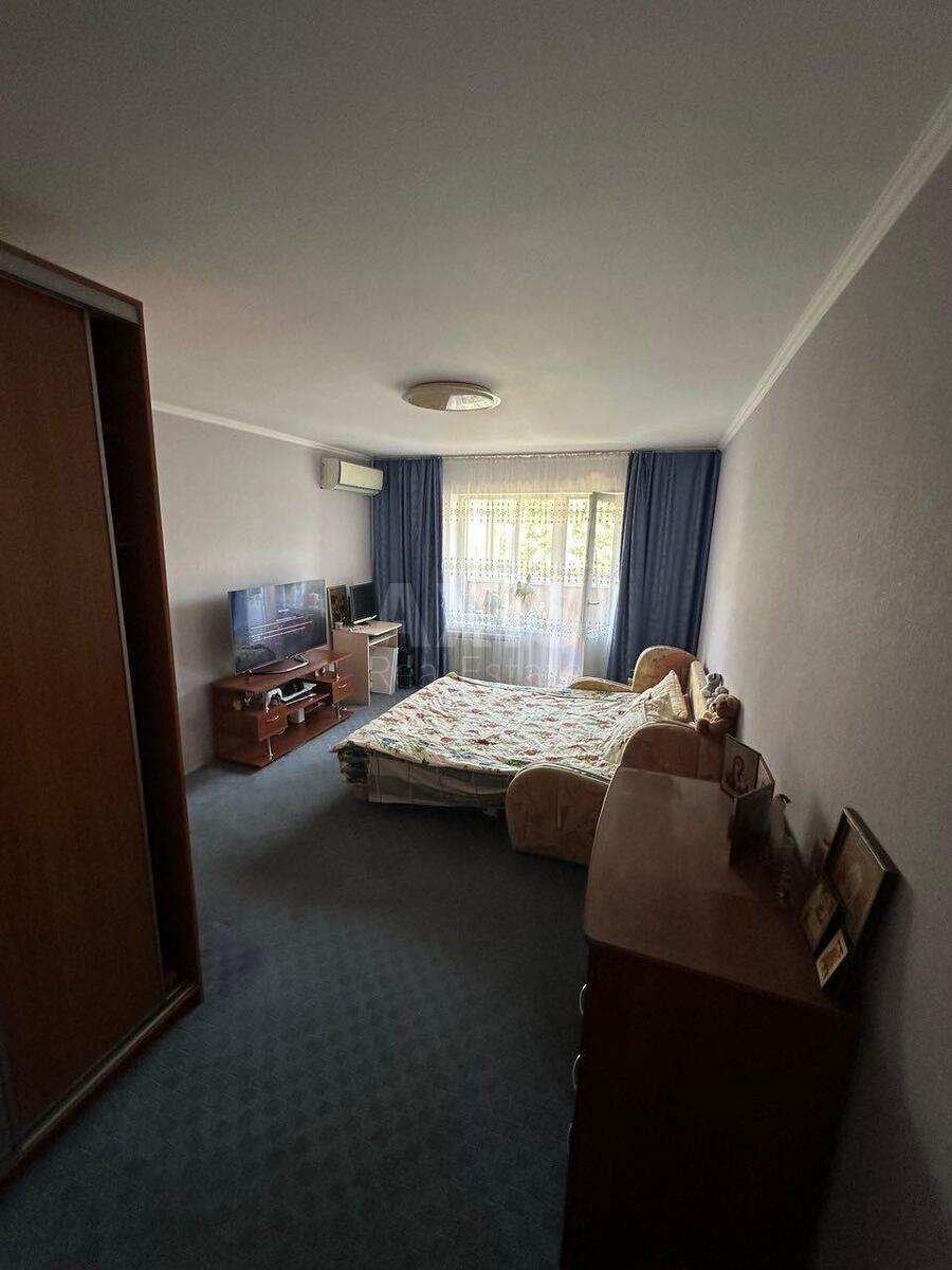 1k apartment vul. Zhyljans'ka 761