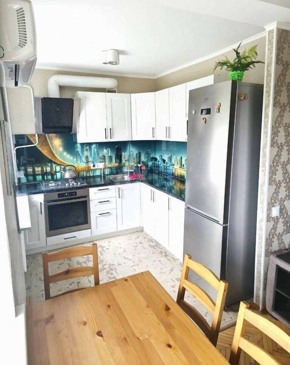 3k apartment pr-t Gagarina Jurija 200