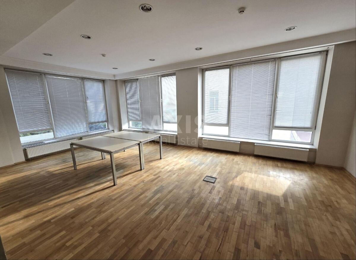 Office vul. Sichovyh Stril'civ 52А, 189m20