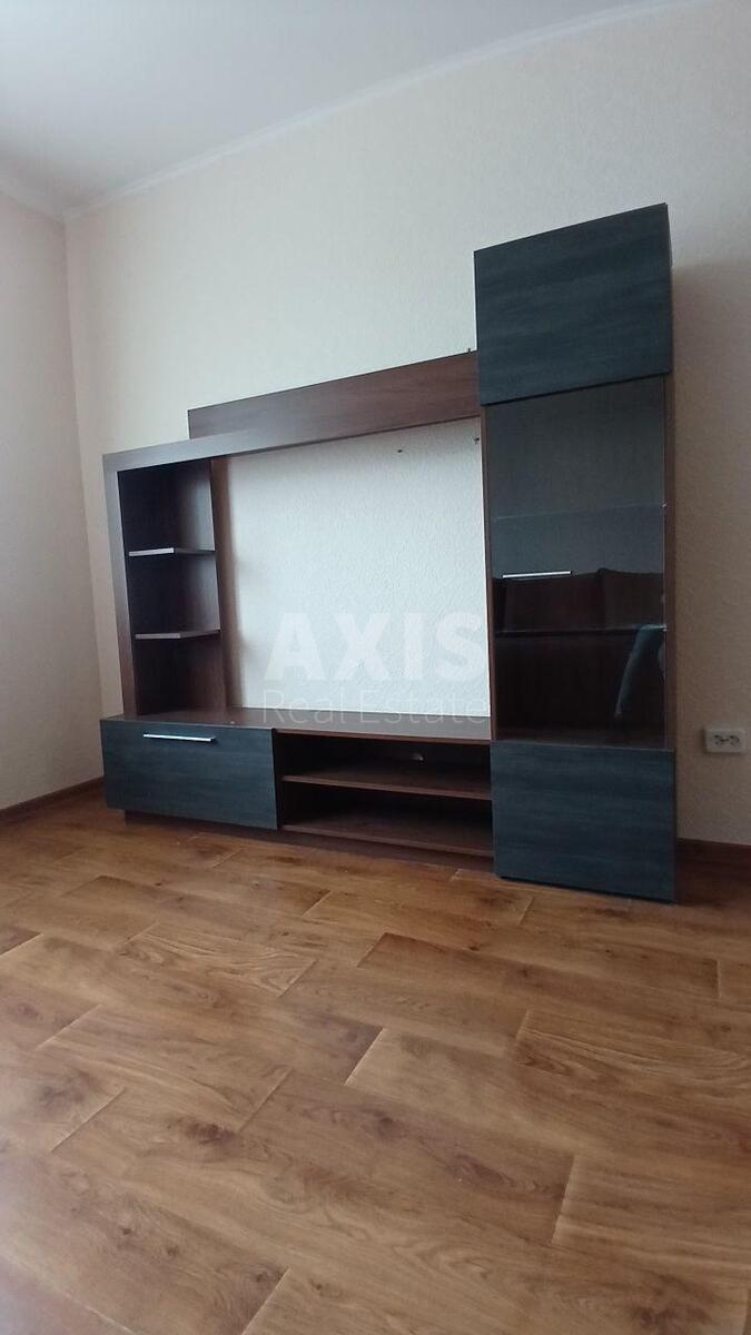 2к квартира ул. Ревуцкого 547