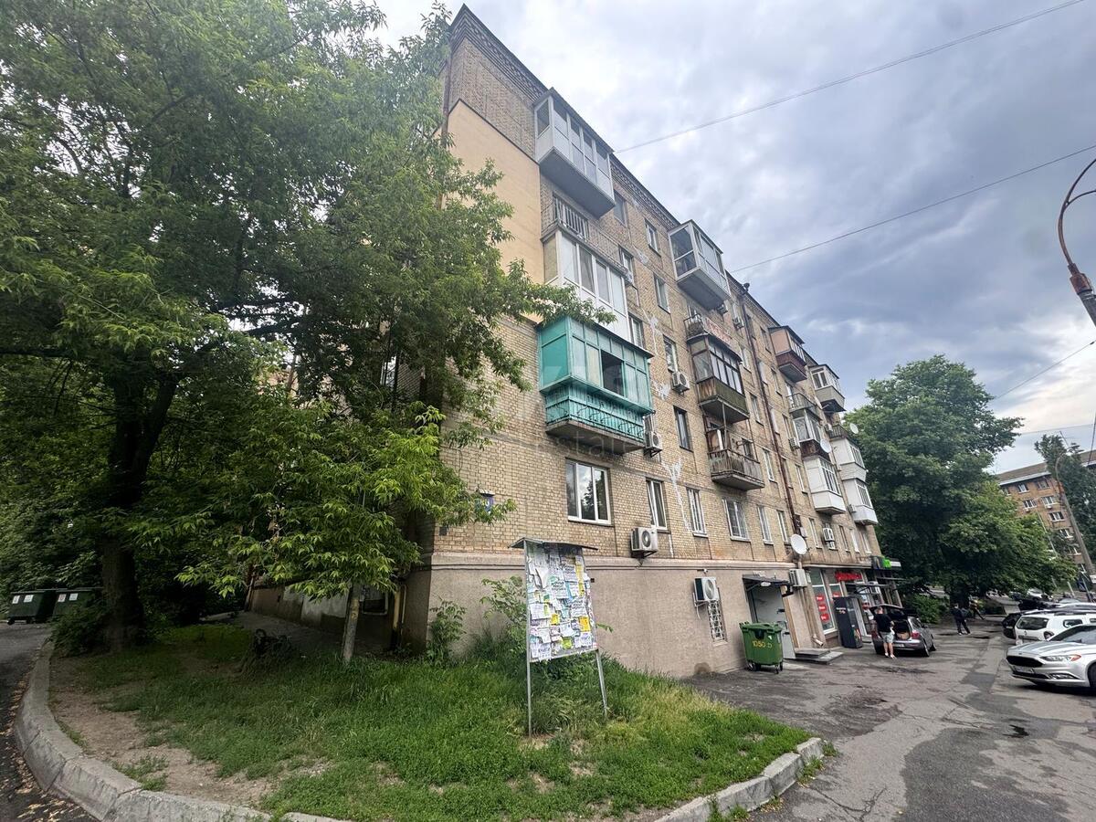 2к квартира ул. Дорошенко Петра 6161505