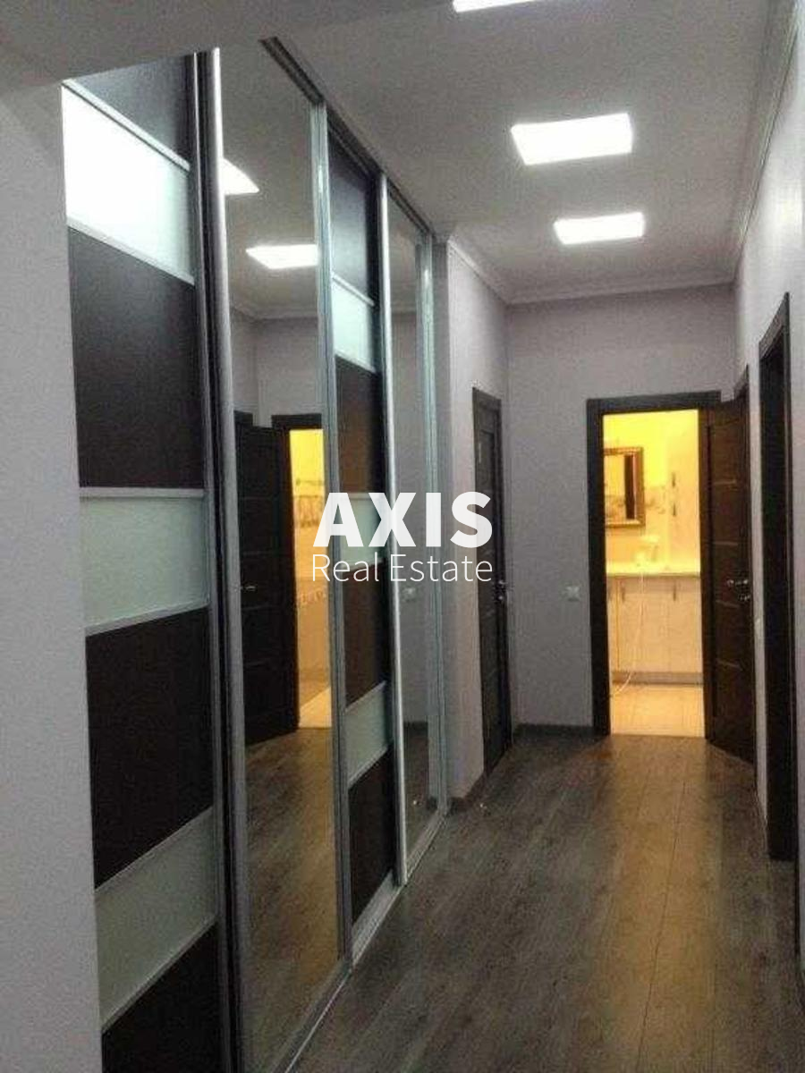 3k apartment vul. Mel'nykova 18Б1