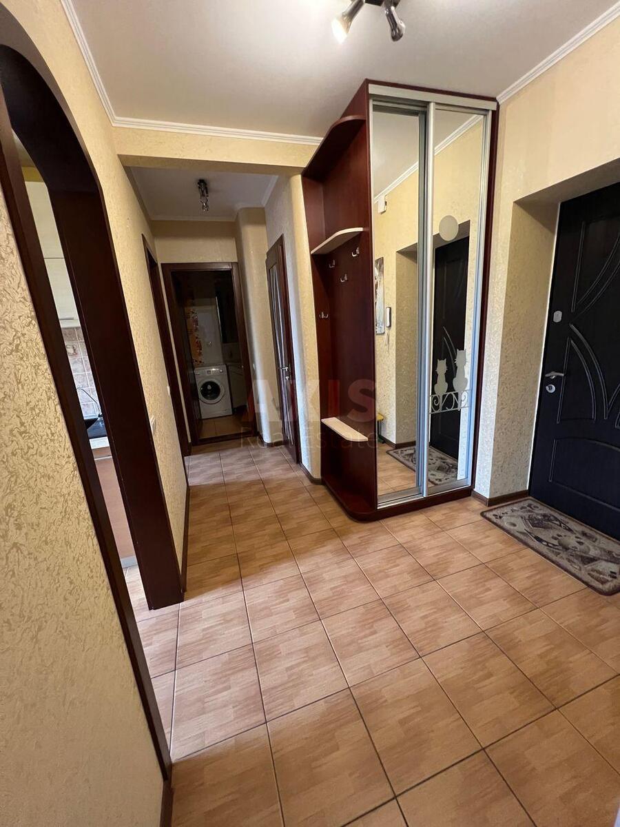 2k apartment vul. Hmel'nyc'ka 106058118