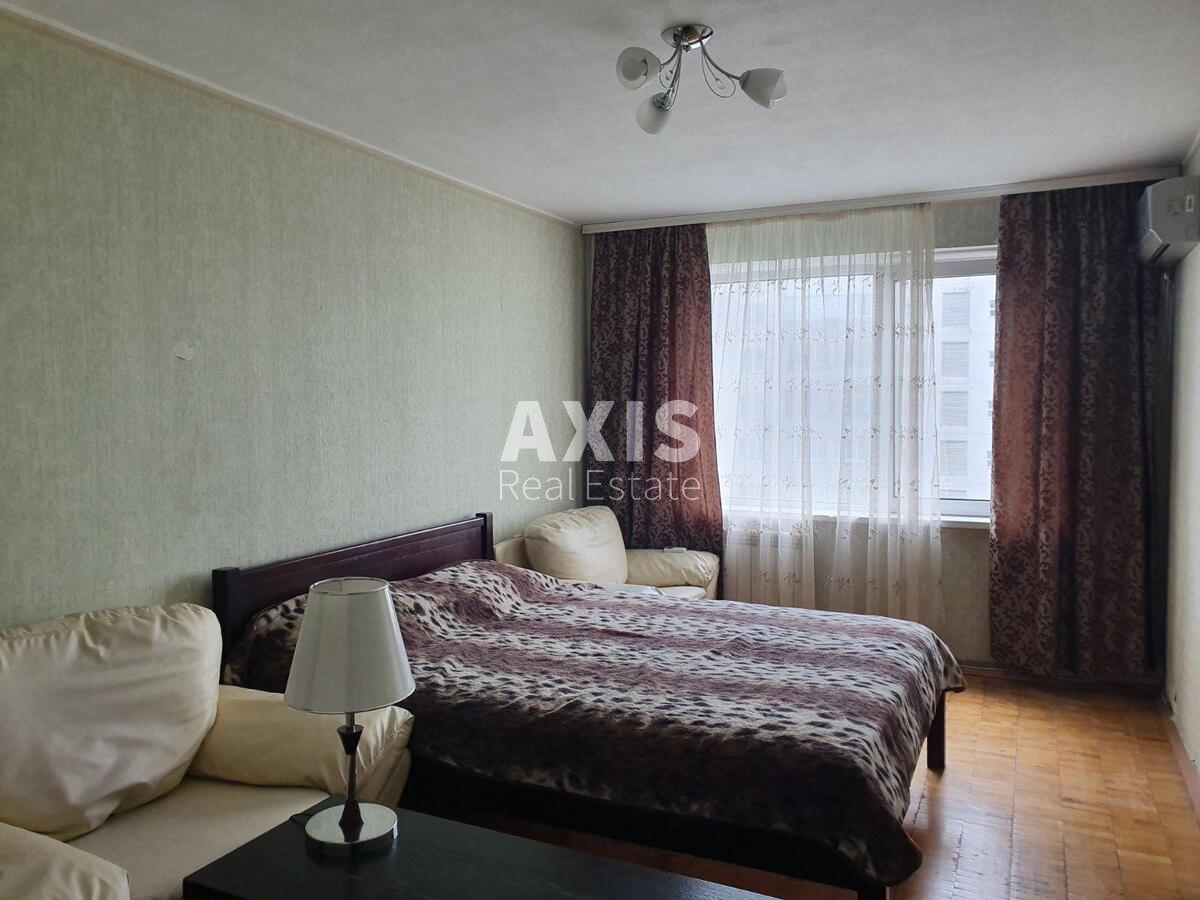 1k apartment vul. Lypkivs'kogo Vasylja Mytropolyta 322