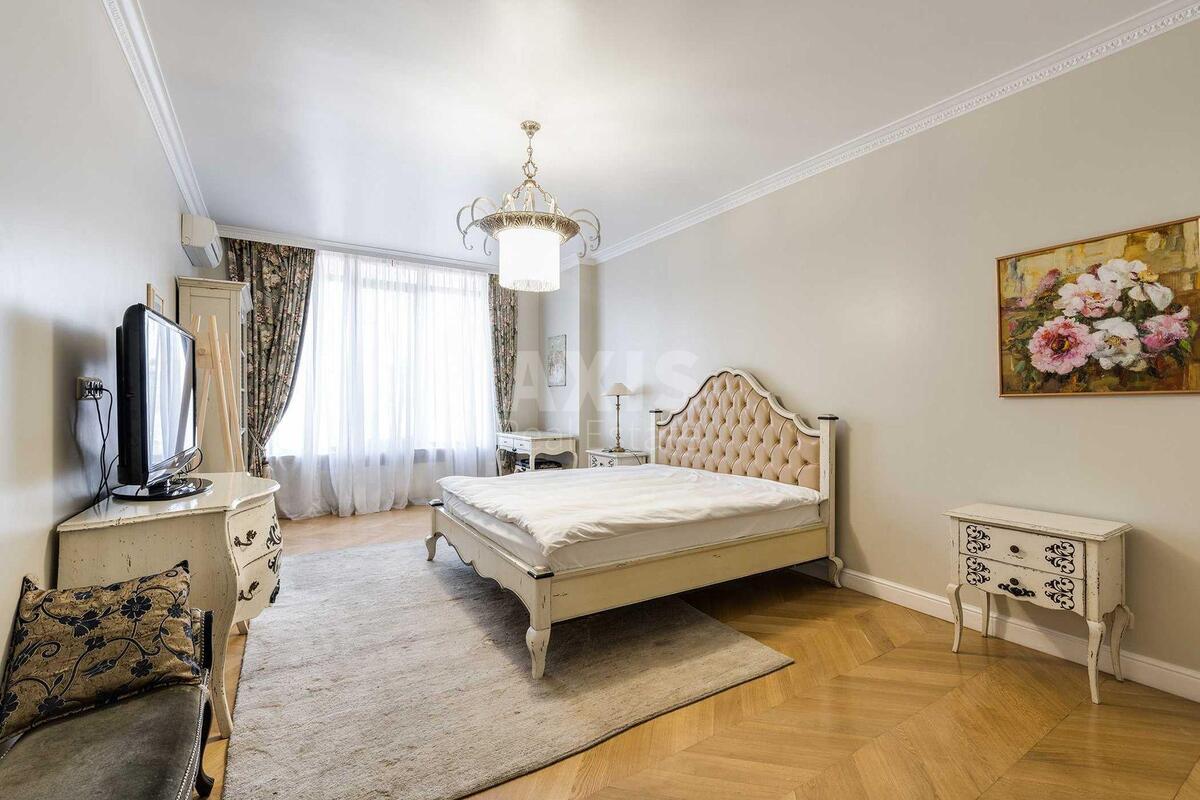 5k apartment vul. Zhyljans'ka 595638414