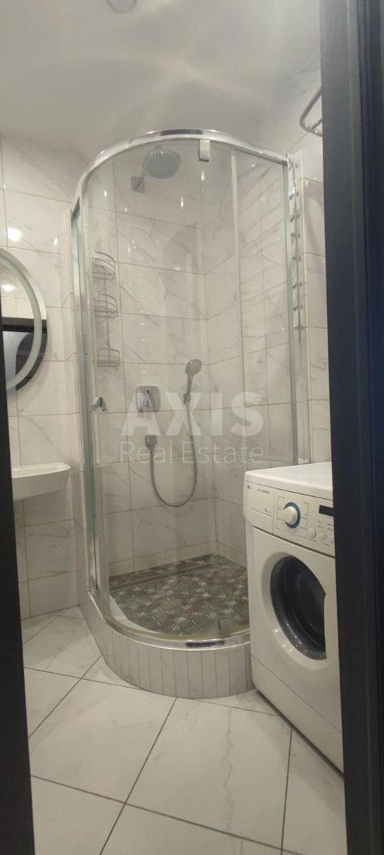 1k apartment nab. Dniprovs'ka 187