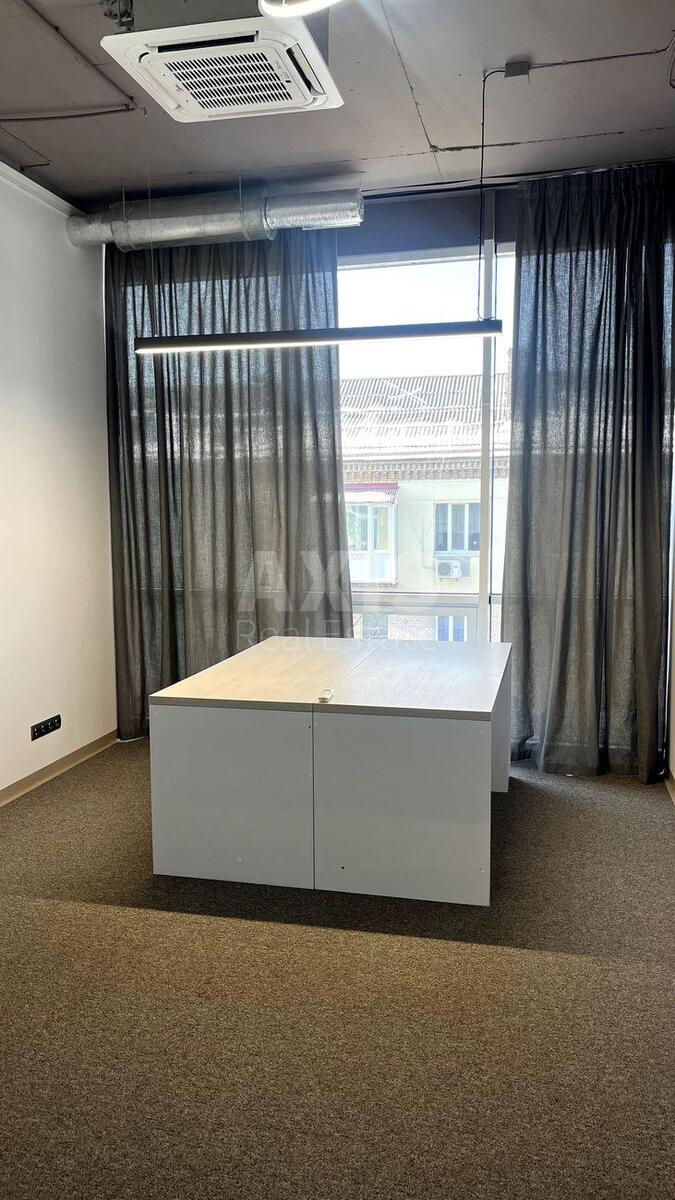 Офис ул. Товарная 1, 17м20