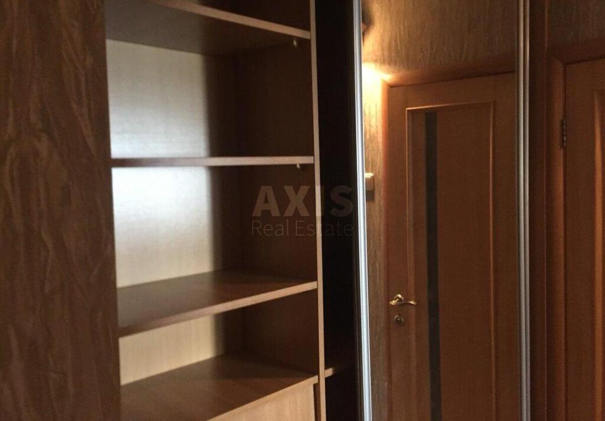 2k apartment vul. Revuc'kogo 177