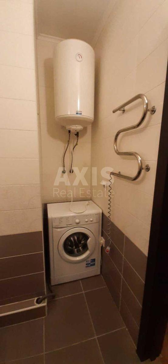 1k apartment vul. Oleny Pchilky 32
