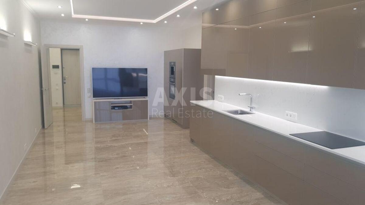 4k apartment vul. Dragomyrova Myhajla 18