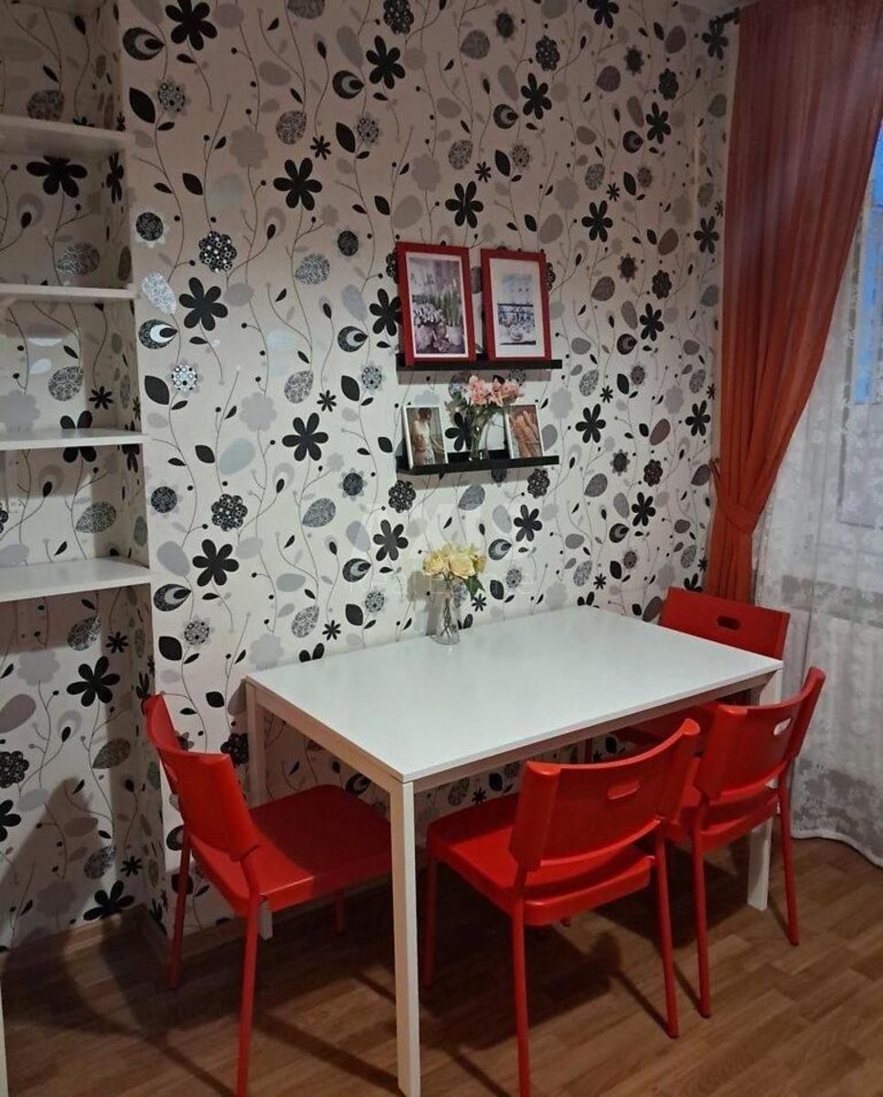 1k apartment pr-t Lobanovs'kogo 1504