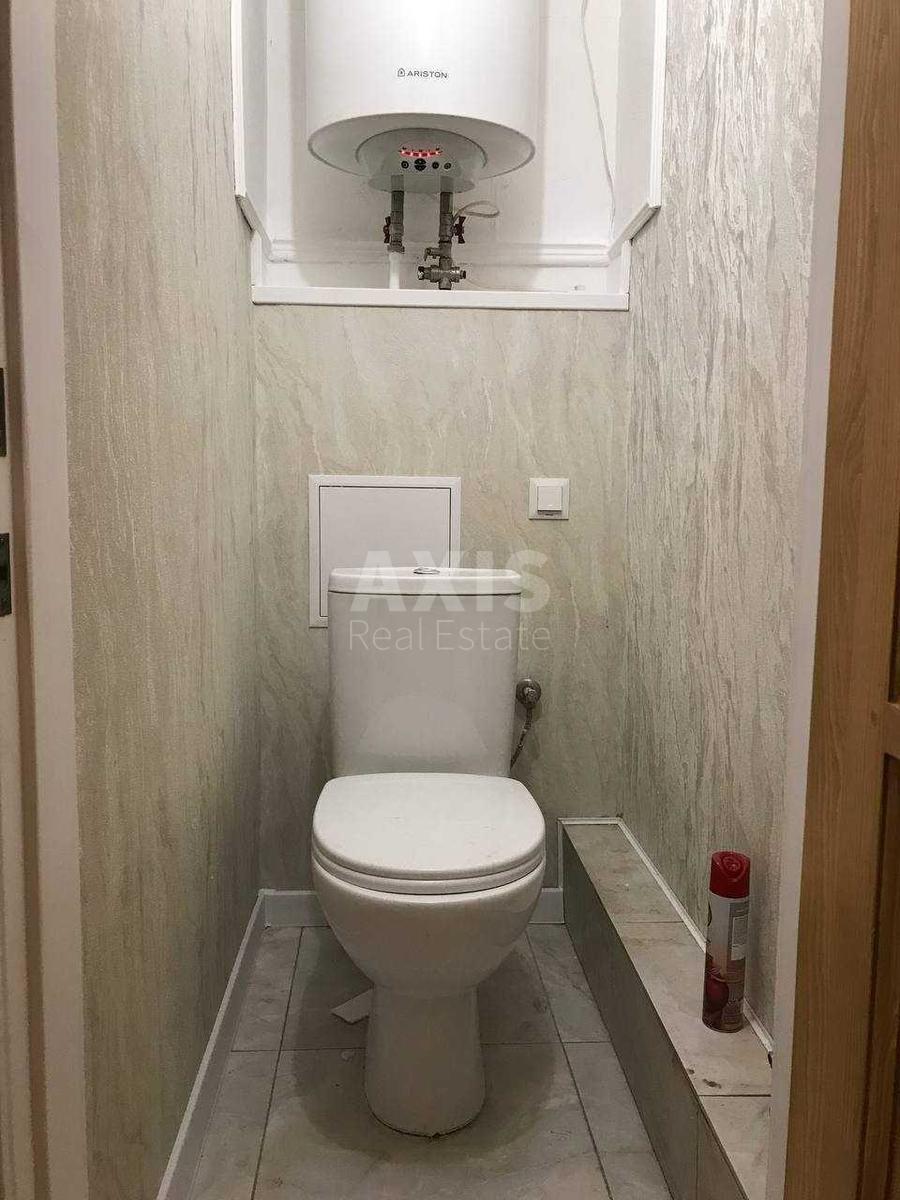 3k apartment vul. Borshhagivs'ka 2105